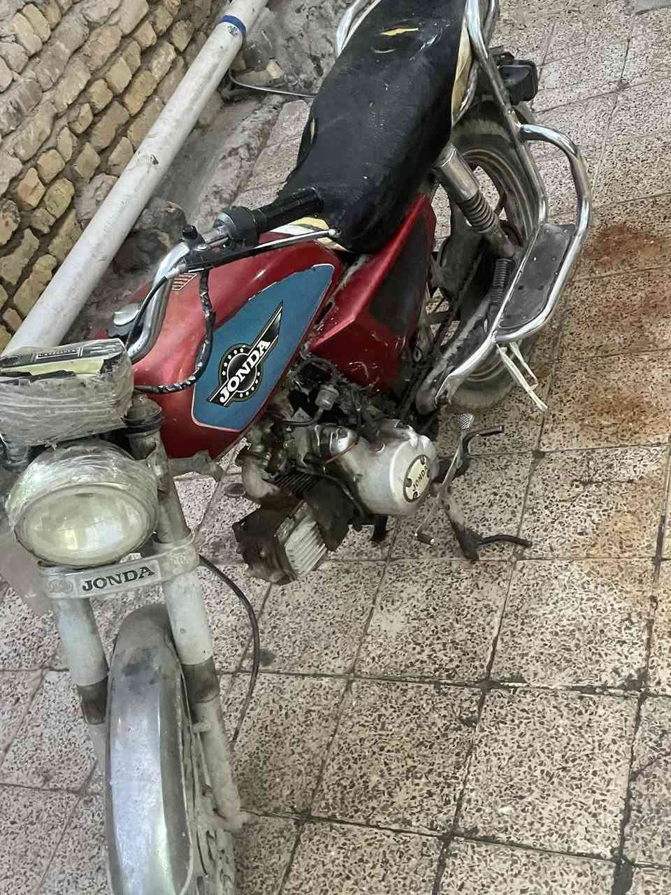 دراجة جوندا للبيع السعر 200 وبي مجال


**إذا كنت صاحب هذا الإعلان وتريد حذفه لأي سبب، رجاءا أرسل رسالة إلى الدعم الفني**