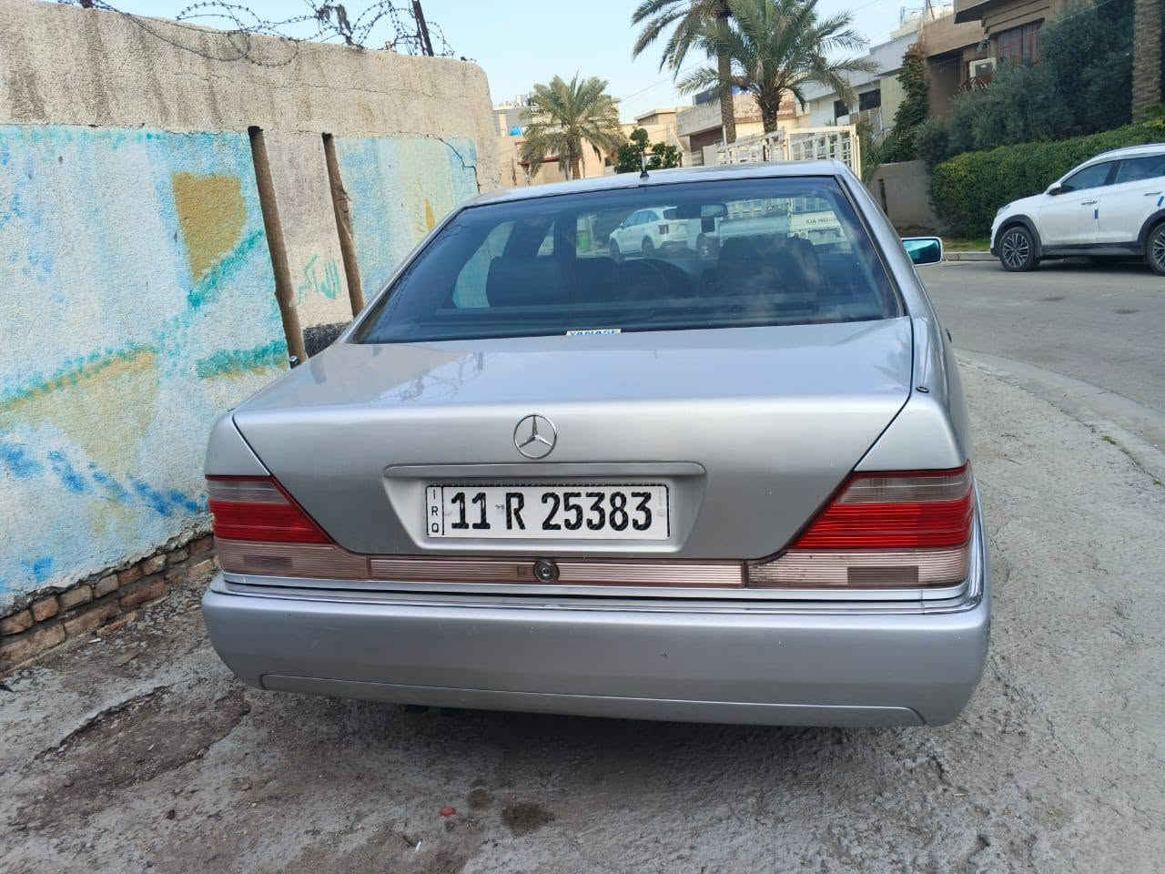 السلام عليكم مارسدس شبح موديل ١٩٩٢ باب قصيره كير مكينه حدديده جدد تبريد شغل غرفه جديده السعر ١٠٠ورقه دولار نضفت السياره كلي ١٠٠/١٠٠ مكان السياره شارع فلسطين الرقم ***********
