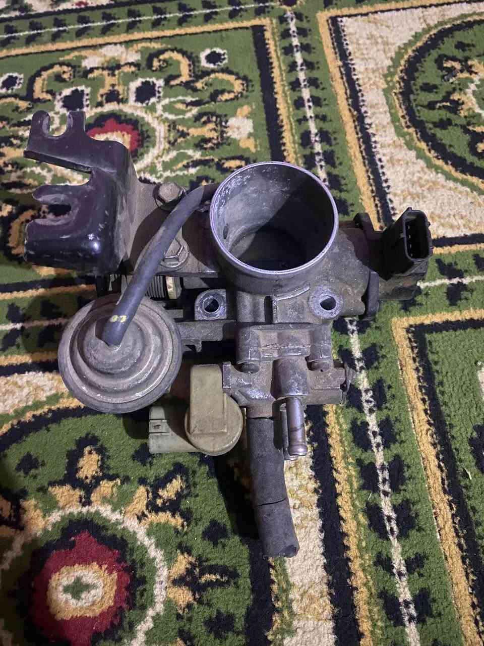 اسلام عليكم جماعه لتحوير هذني غراض بيوايدي جي ثري عبوة فيت بم جديدة غير مستعمله مع حتياط مستعمله يعني ثنين وحدة جديدة وحدة مستعمل مع باور و جويتر كورلا 1600 شكل لقديم كولهن شرط لشغل مع راس روط جديد اصلي جويتر ول باور مال كصه مو تفصيخ عنوان بغداد يوجد توصيل ***********
