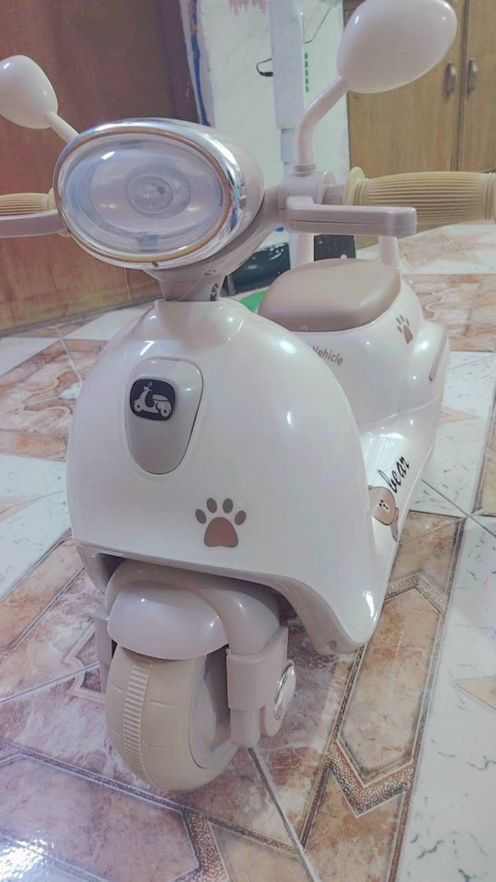 دراجة شحن بطاريتها جديدة شغاله للبيع بغداد  ب ٤٥ وبيها مجال بسيط تناسب عمرة خمسة وسته


**إذا كنت صاحب هذا الإعلان وتريد حذفه لأي سبب، رجاءا أرسل رسالة إلى الدعم الفني**