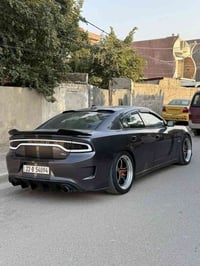 للبيع جارجر r/t 2018 مكينة 5700 السيارة بدون ايرباك حادث دعامية امامية...