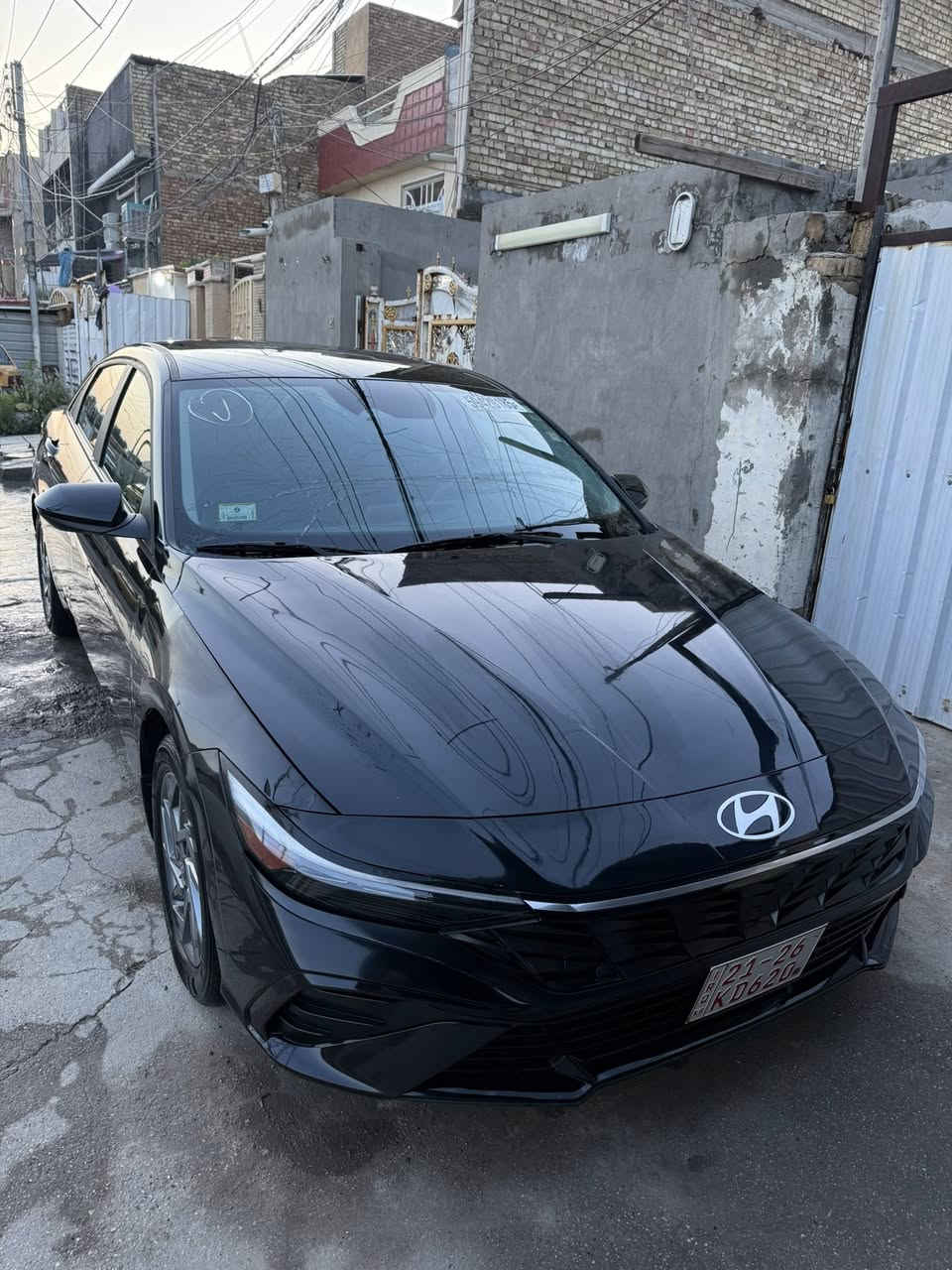 النترا موديل 2024
دخول جديد صارلها يوم 
لون اسود 
حادثها 
باب خلفي جهة سايق مبدل اصلي أمريكي نفس ألون 
وباب السايق بي صبغ شبرين تقريب 
وبنيد وجاملغ جهة سايق 
مبدل 
وتعمير درجه أوله كلها اصلي حته دعامية اصليه 
مكفولة من شاصي و لغد 
وهاذ رقم الشاصي KMHLM4DG6RU807544
رقم الاستفسار ***********
