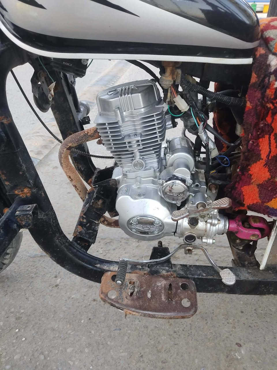 السلام عليكم ستوته للبيع 14اوراق اصوولي تعمير فقط البدي 14والشاصي محرك 25ستوني شاده ***********السعر 1650بيهه مجال مكاني رميثه مجمع ال عزوز
