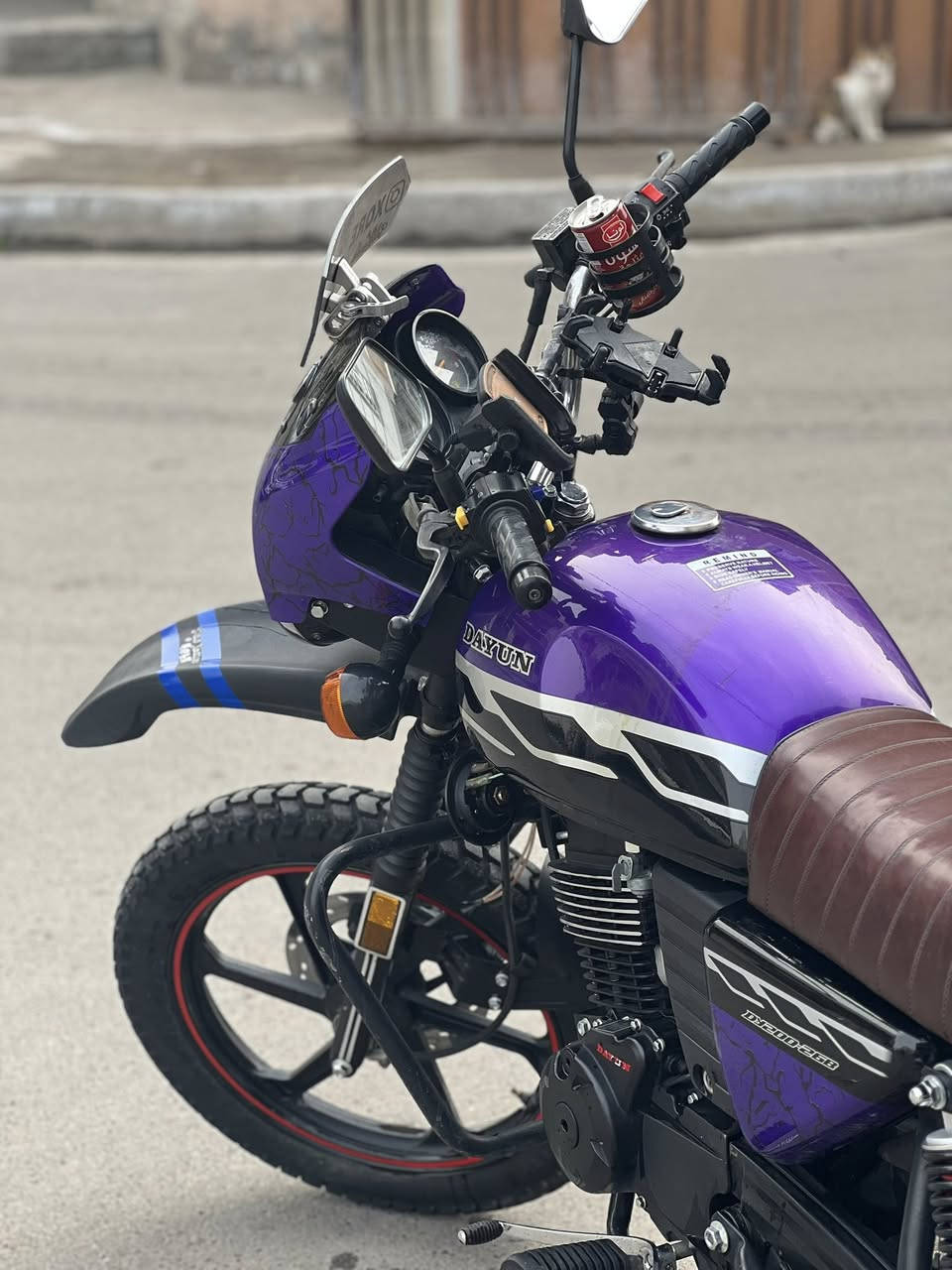 السلام عليكم شباب دراجه دايون 23 مرقم بغداد بسمي دراجه جديده ماشه 11 الف انضف من الصور بعد تجي وتشوفهاا رايدهاا ب 3 مليون قفل لتجي تعاملني غاليه عليك اعبر المنشور مكاني الاعظميه 
***********
