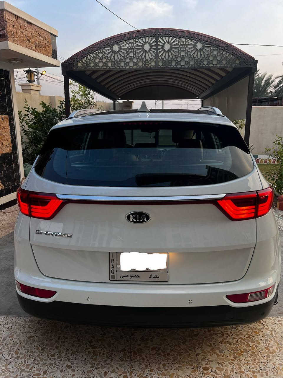 كيا سبورتج ٢٠١٨فول بصمه كراسي جلد وكهرباء بنوراما زراك  السعر ١٨٧ بيها مجال بسيط حك الجيه لايت مكفوله كفاله عامه من الصبغ عدا بارد بسيط ممبيين ماشيه ١١٦ الف خليجي محرك وكير ممفتوحات على وضع الشركه رقم بغداد المكان فلوجه ***********
