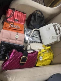 اكسسوارات • ١٠ قطع • توصيل