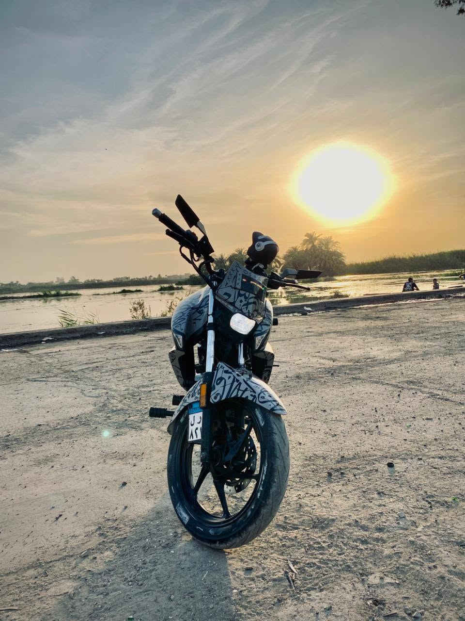 للبيع مكنه 250 موديل 2020 رخصه فيها سنه مرور الامريه مفهاش مصروف نهايه لسه مشدوده عجله خلفي طقم ترس ٢مسعدين جدون انججرد المكنه فيها شويه كمملات كويسين 
البيع بعمل توكيل و شهاده مخلفات
لو حابب عقد مسجل علي المشتري للتوصل 01070165519


**إذا كنت صاحب هذا الإعلان وتريد حذفه لأي سبب، رجاءا أرسل رسالة إلى الدعم الفني**