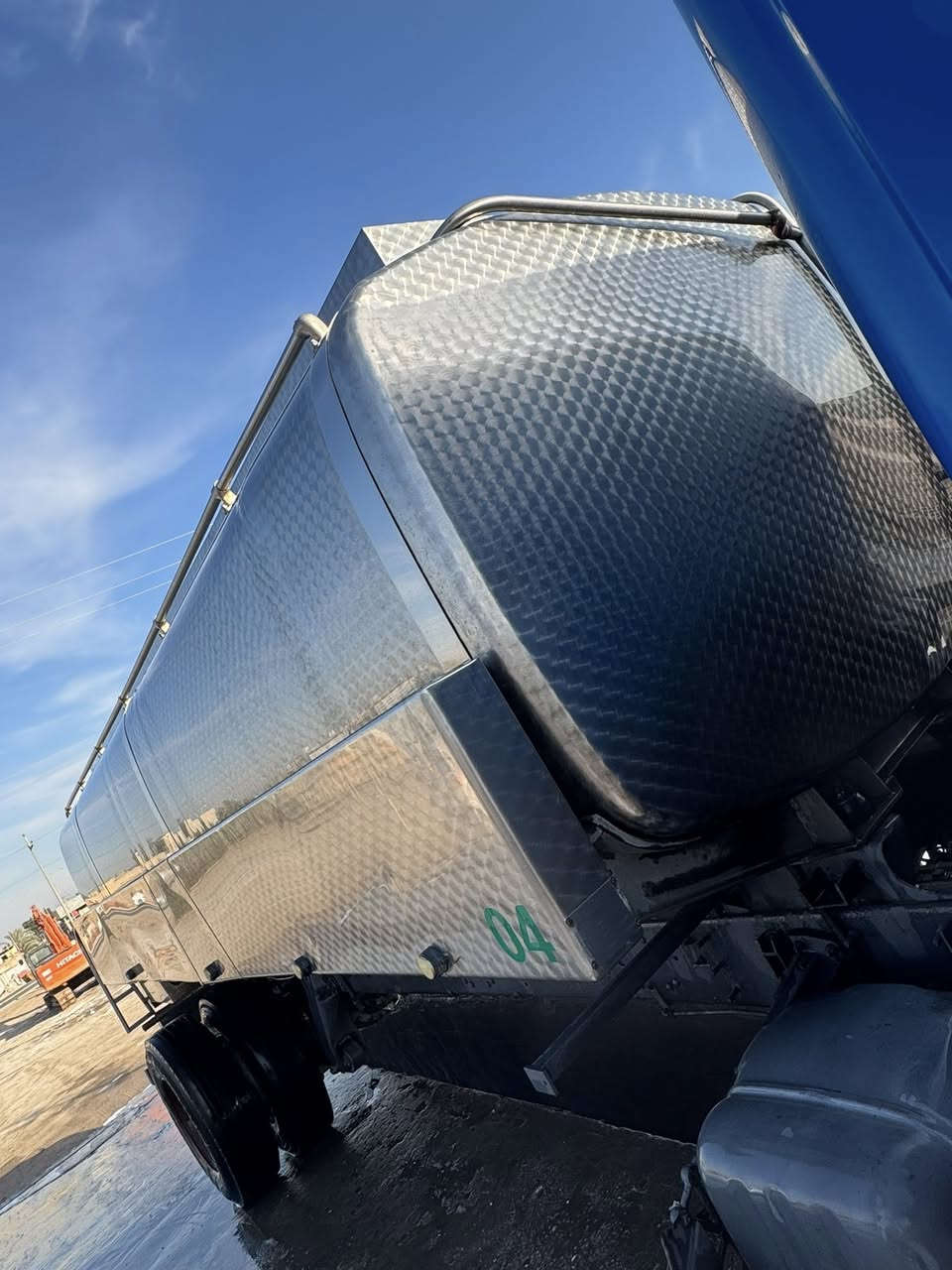 للبيع تانكي ستيل تانكي جديد ١٤ طن الشراي يتصل عنوان بصره رقم :***********
