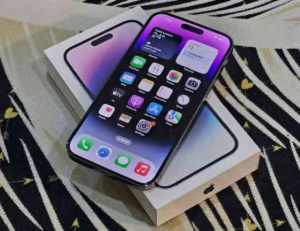 ايفون 14 برو ماكس للبيع دبل سيم كارت 
جهاز فول مواصفات فول الفول 
الذاكره 256  گيگه 
بطارية 89 % 
جهاز كله بلادي بس شاشه مبدل اصلي درجه أولى
فيس أيدي شغال كله شغال ما بي عيب كأنما ما مبدل شاشه
كارتون كيبل كامل مكمل غراظه
السعر 590  ألف 
شراي يتصل على هذا رقم او يراسل واتس اب 
‏‪0788 400 4468‬‏
