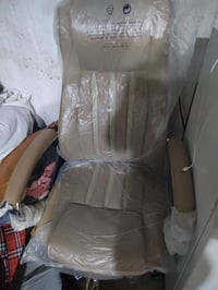 كراسي اثنين صار اسبوع من خذيتهم نضافه 100%بعدهم بنايلون رايدهم 100الف ...