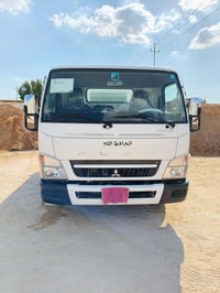 كنتر ميسيبوشي قلاب للبيع  او مراوس بهونداي قلاب  موديل 2025 السياره زي...