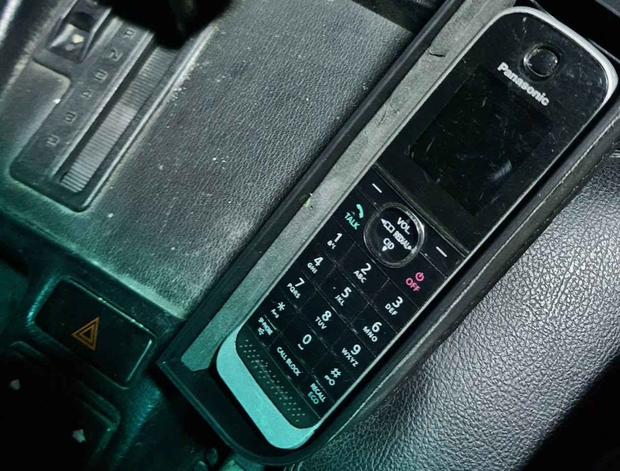 سلام عليكم من رخصت الادمن المحترم تلفونات bmw كاملات همة والقواعد مالتهم ينربطن على  السكن مكاني موصل توصيل موجود جميع المحافضات لاستفسار *********** واتساب موجود على نفس الرقم ادمن 🌹
