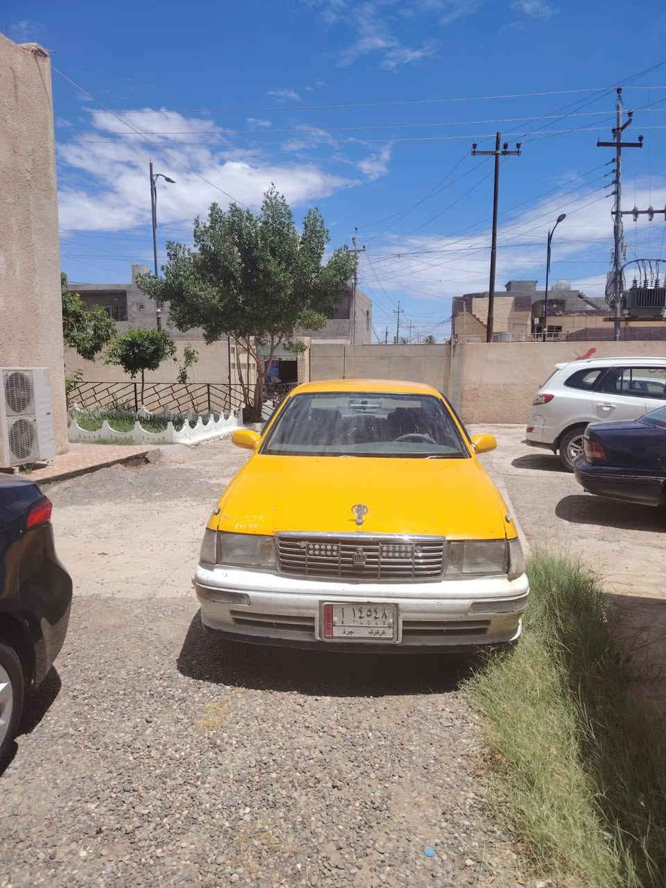 السلام عليكم بطة رقم كركوك سنوية عضم صاقطة بل 19شرط وكالة وتحويل كير ومحرك فيفيتي كير ومحرك وصدر وتخم تاير كلو شرط كشر وقرفة نضيف بدون كص كهربيات كلهة شغالة باور ستيرن مي السعر 27ورقة وبيها مجال بصيط مكان السيارة صلاح الدين العلم قريت الربيضة مراوس حسب القناعة ***********
