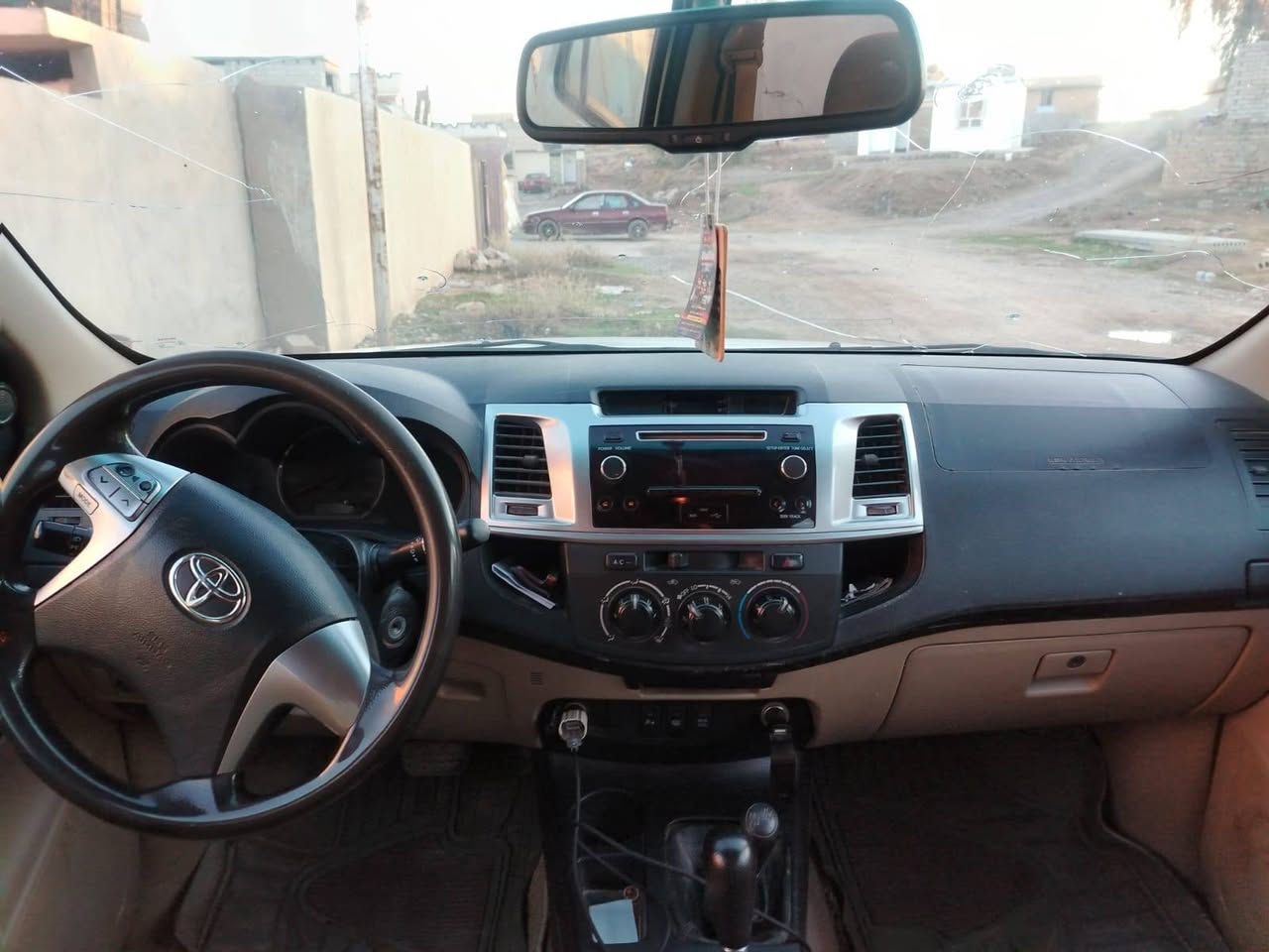 يا الله اللهم صل على محمد وال محمد بيع مستعجل  لموشراي رجاآ لاتعبني
تويوتا فورتشنر لون ابيض ثلجي موديل 2014 وارد خليجي بيها راس البونيد صبغ فقط ودعاميه اماميه الخلفيه صبغ فور ويل محرك 2700 مكفول 7راكب  كشنات تايرات برجستن حساس خلفي كاميرا خلفيه ميري كهرباء اشاير بالمري تحكم ستيرن شاشه اندرويد سبعه راكب تدفئه تبريد فريز جديد غاز جديد  ثلاث قطع تبريد بريك ABS مانع نزلاق سنويا 26 رقم بغداد مشرع وطني بسمي تحويل ثاني يوم السعر 180  وبيه مجال الاتصل ***********
