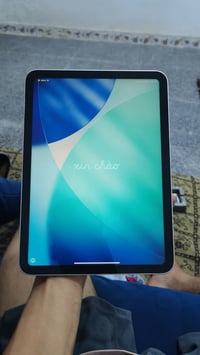 آيباد ١٠ • ٢٥٦ • مقفول ايكلود