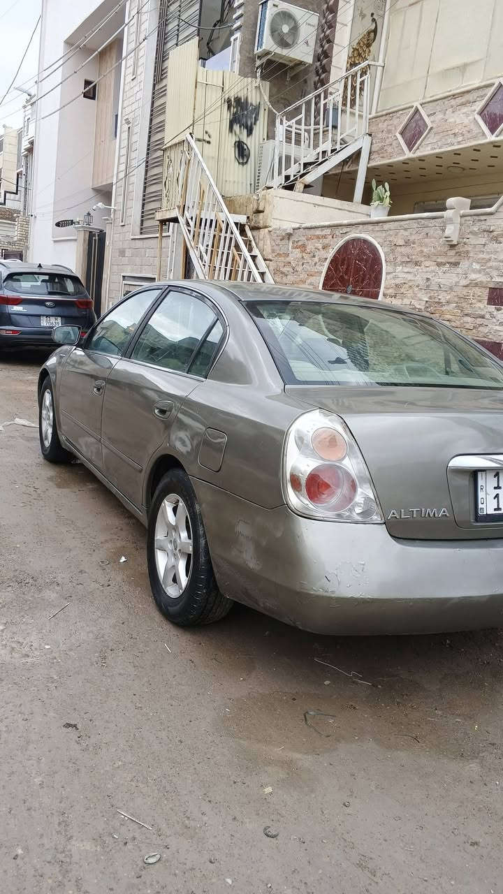 نيسان التيما خليجي كير اي تي 2005 رقم بغداد دولي بسمي سنوية وهزة جديدة
 كير محرك مكفولات تبريد قطعتين ثلج 
صدر جديد تخم تاير جديد شاشه تاب وشاشتين خلفيات منضومة بانزين جديدة السيارة جديده جاهزة بوجهك للشارع 
مصبوغة شرط جماليه والسونار موجود بل منشور 
للستفسار الاتصال ‏‪***********‬‏ العنوان بغداد الغزالية 
السعر 58 وبيه مجال للشراي
