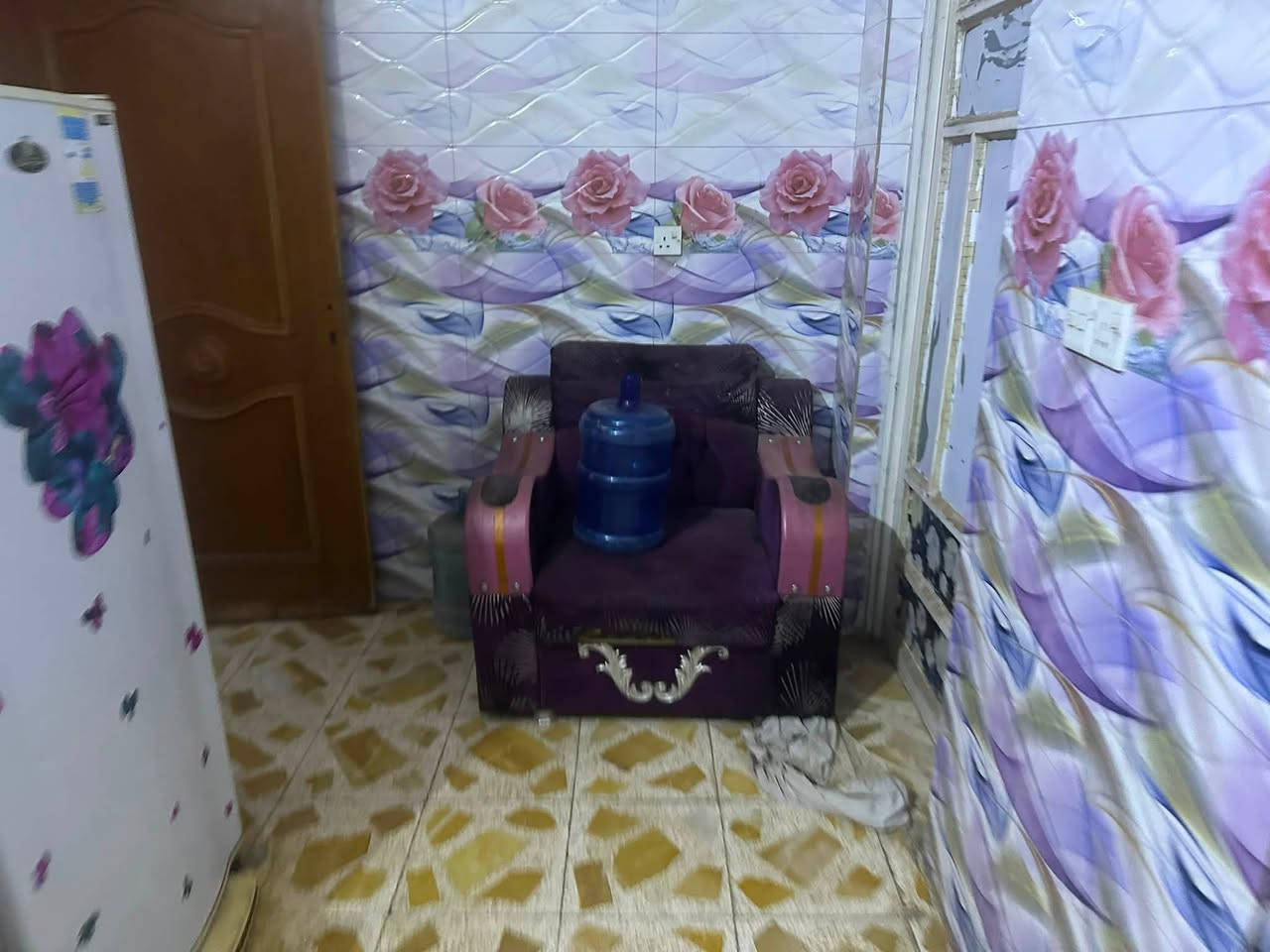 عندي هذا تخم للبيع العنوان حله الاستفسار ***********
