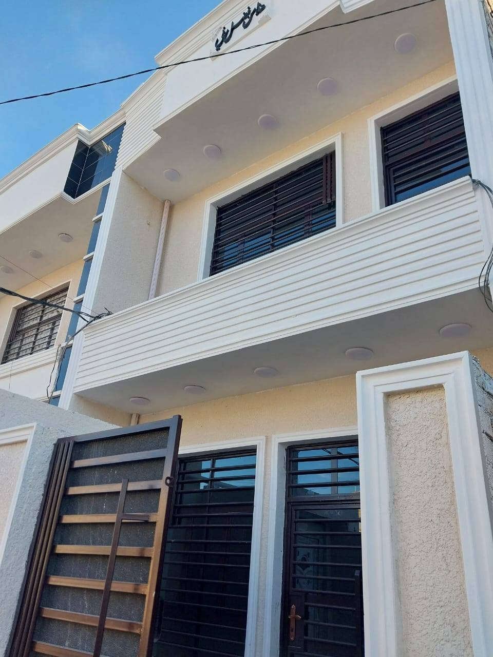 بيت للبيع المساحه ١٠٠ متر في منطقة الحسينيه النفط قرب اسواق التفاحه للاستفسار الاتصال على هذا الرقم ***********٩
