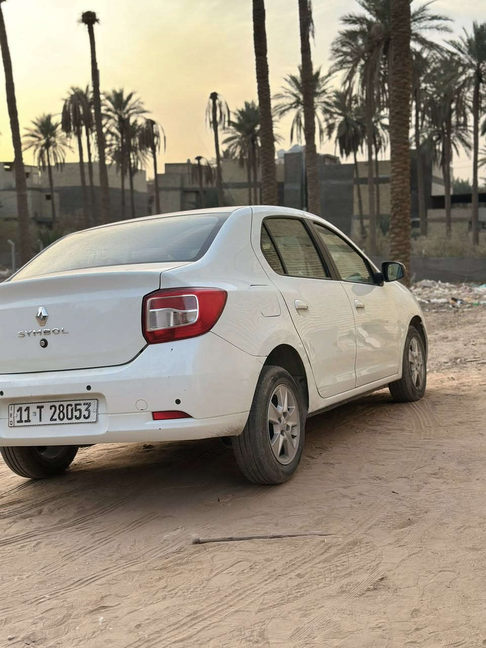 السلام عليكم يأبه رينو سيمبل موديل 2017 حرهه ماعليه اي شي سياره بعدهي جديده ومرتبه وكلش حلوه سياره مالتي خاصه مال جنايه بس احتاجيت علا بيعته سياره كرفته حلوه وما بيه اي نقص كامل من اي شي وسياره سنويه 2026 وهزه 2026 سياره جديده سنويته تنتهي ب 2029وكير أوتوماتيك وسياره سوناره وياهه مثل ما موضح بل صورر سياره مكانه كربلاء ورايده ب 75 سياره كامل من اي نقص وما بيه اي شي وتحويل ثاني يوم وسياره باسمي الله شاهد لو ما محتاج علا بيعته محام بعته لائن سياره كرفه وادئه كلش حلوو ومرتب هاذه رقمي لي حاب يتواصل ويايه ***********
