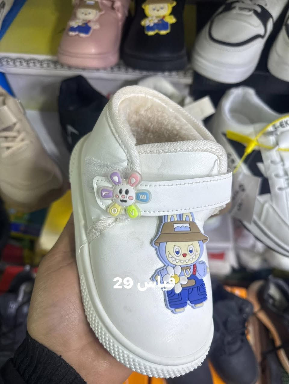 بوتات ب5 الاف بس قياس مكتوب على صور  يتوفر رياضي نسائي ب 4 الاف يتوفر توصيل لكل الحله حجز خاص ***********
