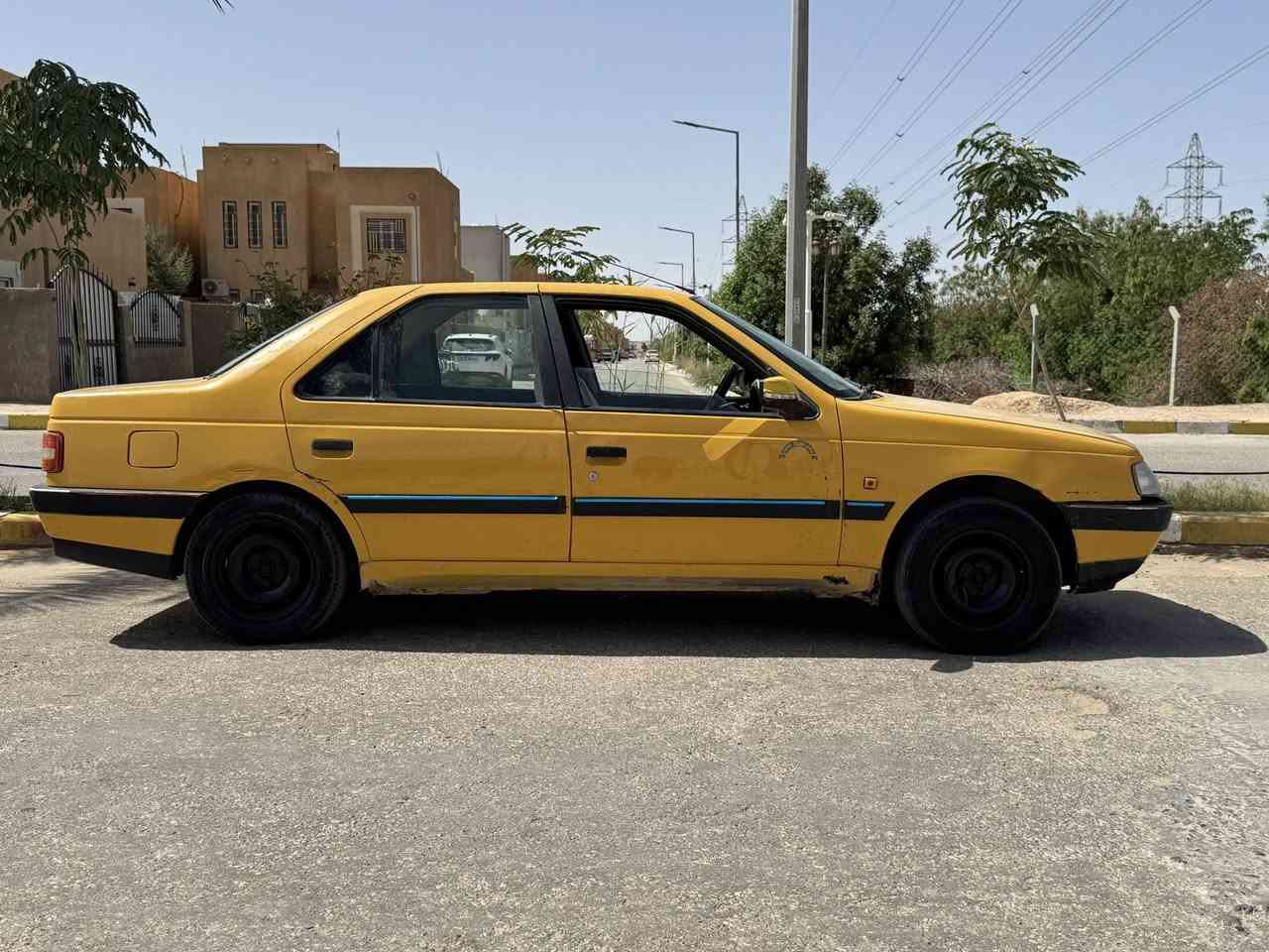 السلام عليكم 
بيجو جي ال اكس ٤٠٥ موديل ٢٠١٢ 
السيارة مكفولة مكينة وكير وحدادية وكشر بدون صبغ وتبريد شغال كهربائيات كلها شغاله وكلج جديد رقم نجف السنويه نافذه ٢٠٢٤ هيئه وغرامات مصفره وشرط المداور
السعر ٢٨ وبيها مجال ومكاني النجف 
***********
