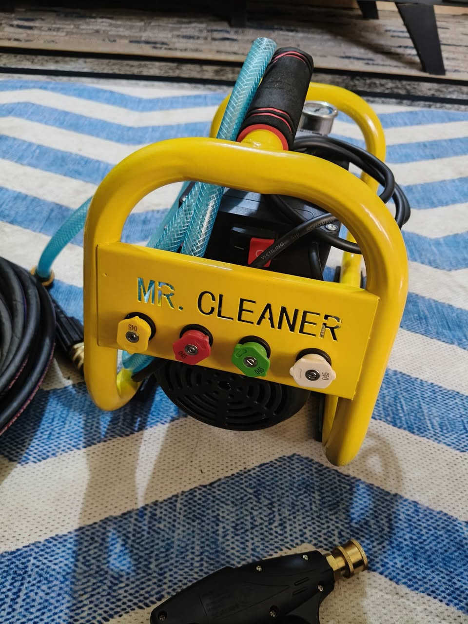 فارة غسل اصلية 9 بار 4 نوزل استخدام 3 مرات فقط اخت الجديدةكامل مرفقاتها
السعر 170 مكاني بغداد الحسينية 
***********
