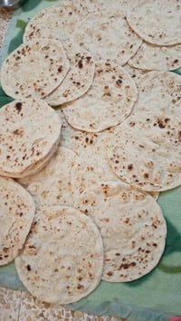 خبز متنوع • تنور كهرباء • حي الانتصار