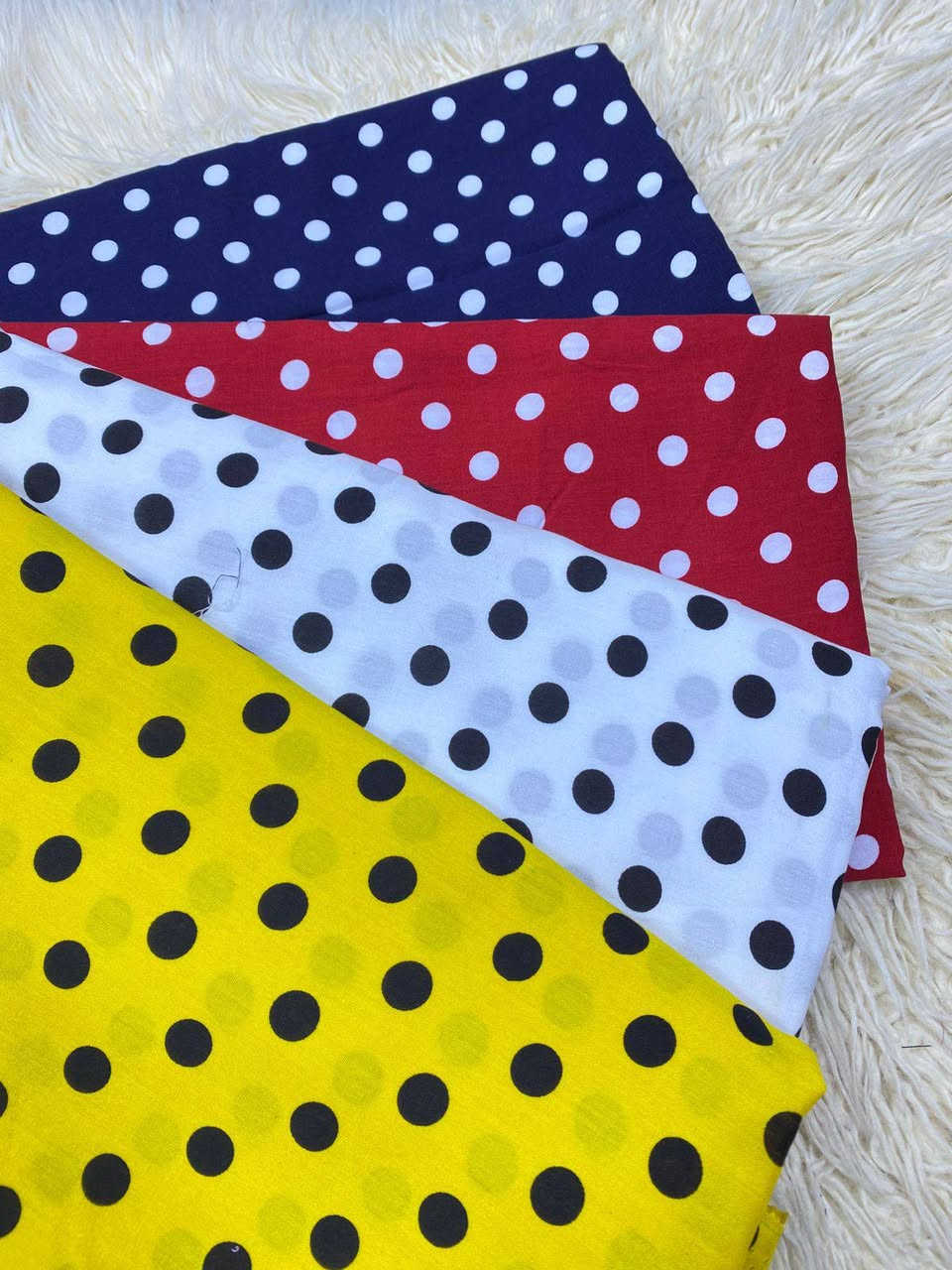 رمضان مبارك عليكم شوفو الجمال والاناقه والدلال تشكيله منوعه كشمير ايطالي قطني ورمضاني قطني يجنننن جمله ومفرد يوجد لدينا خدمة توصيل لكل محافظات العراق خلال ٢٤ساعه فقط للاستفسار واتساب ***********
