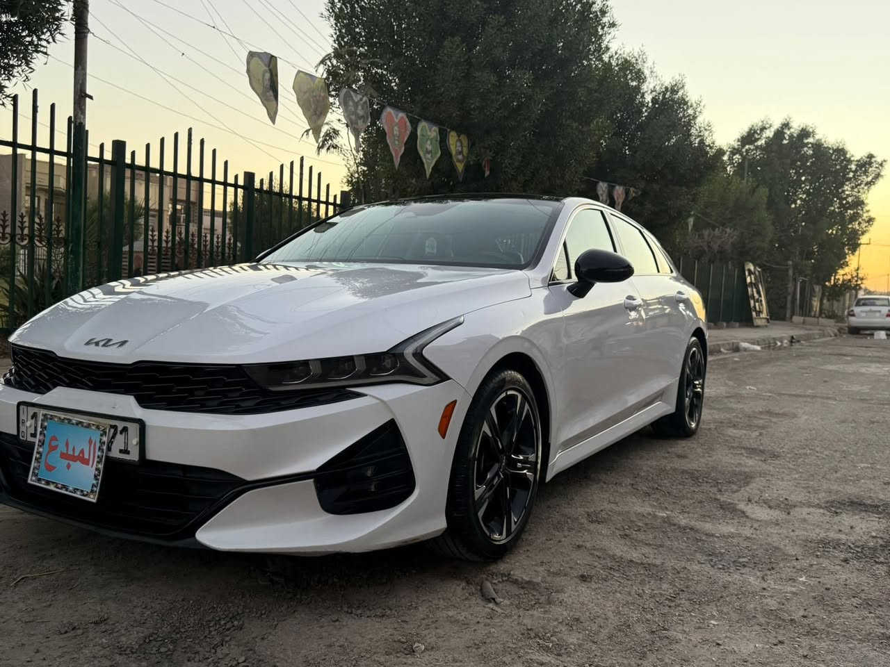 السلام عليكم كي فايف وارد أمريكي للبيع موديل ٢٠٢٢ 
مواصفات جي تي ناين 
السعر على الخاص 
رقم الهاتف: ***********
