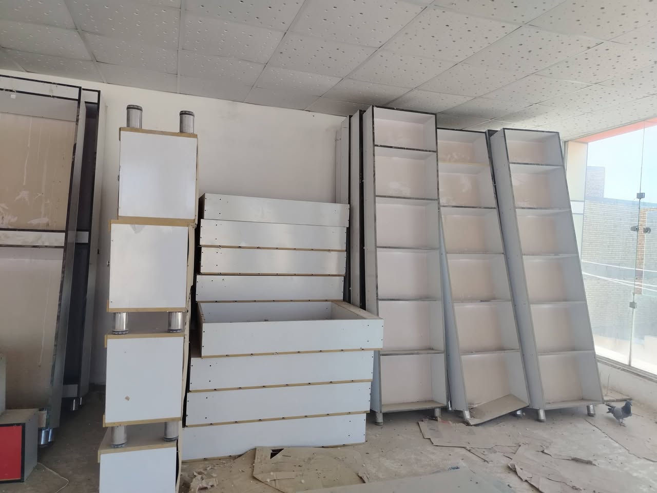 السلام عليكم
بافرينات او رفوف ام دي اف للبيع
***********
