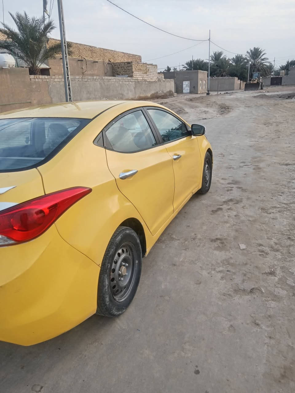 سياره النترا 2013 مكينه 1800 رقم انكليزي تبريد شغال تخم تاير بيها فقط باب العبري الاخير كير مكفول وحداديه وتخم تايرات العنوان الديوانية + الشافعيه  رقم الهاتف
***********
