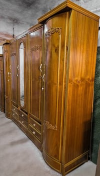 غرفه اخشاب • ٥ ابواب • تفيد العرسان