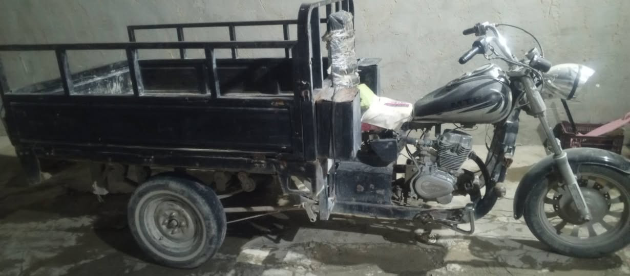 ستوتة ٢٠١٣اوراق للبيع محرك 2024 ترايك للبصرة 
كهربائيات شغالة تايرات نضيفة بمليون و١٠٠
*********** واتساب
