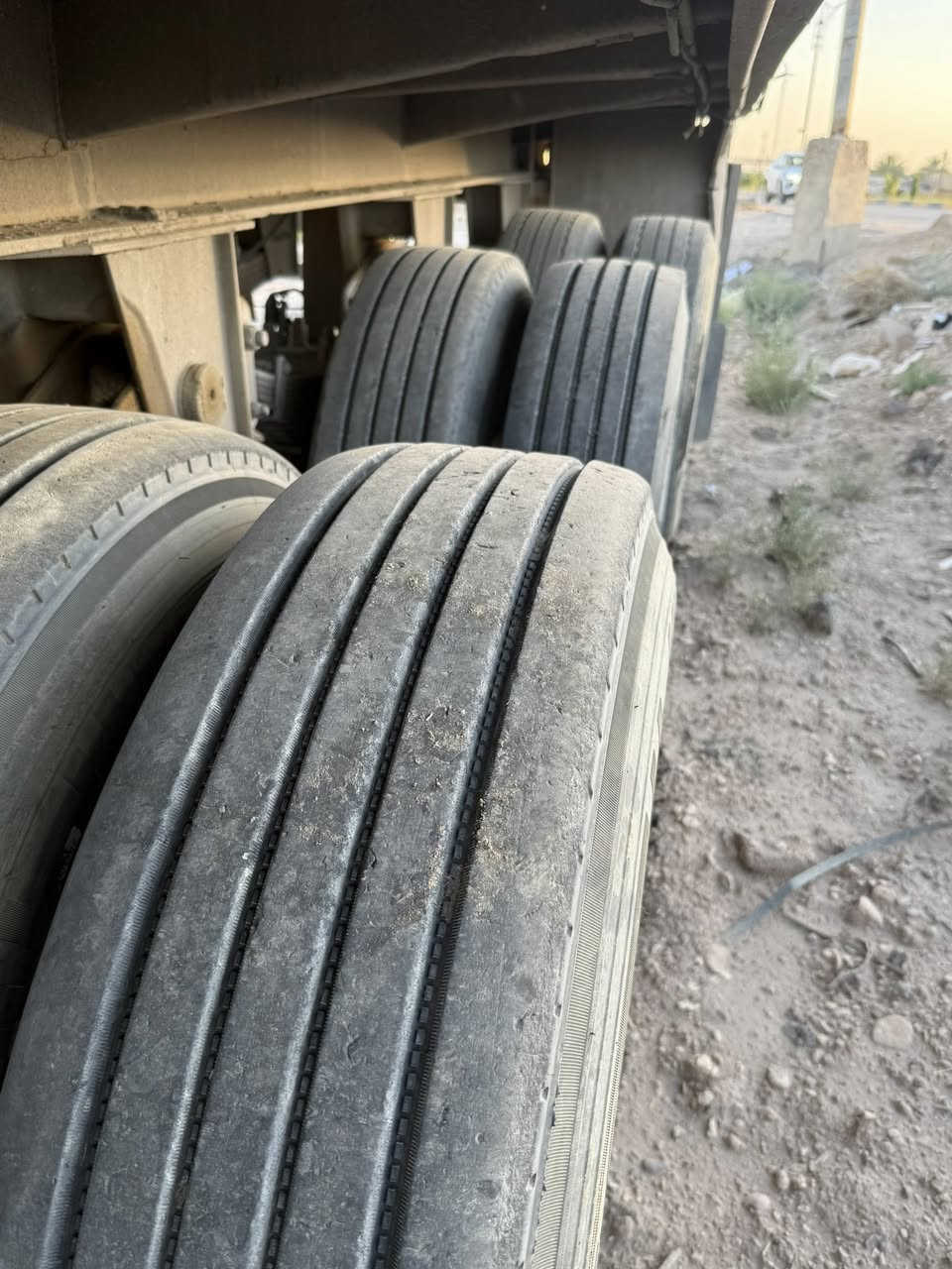 عربانه حداديه طول 12/60تخم تاير تخم بنزات عربانه كامله كبل اشغل السعر 65 وبيها مجال ***********
