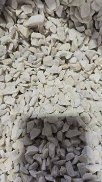 حجر طبيعي • ٢٥كجم • توصيل مجاني