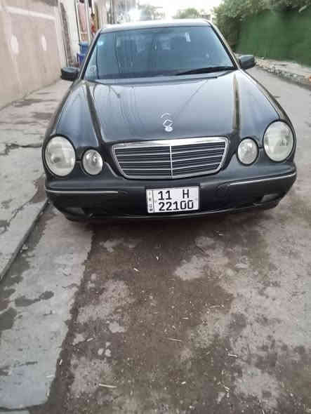 ام عيون موديل ٢٠٠٠ سياره جاهزه من جميع نواحي سعره ١٢٥ وبيه مجال مكانه بغداد ***********
