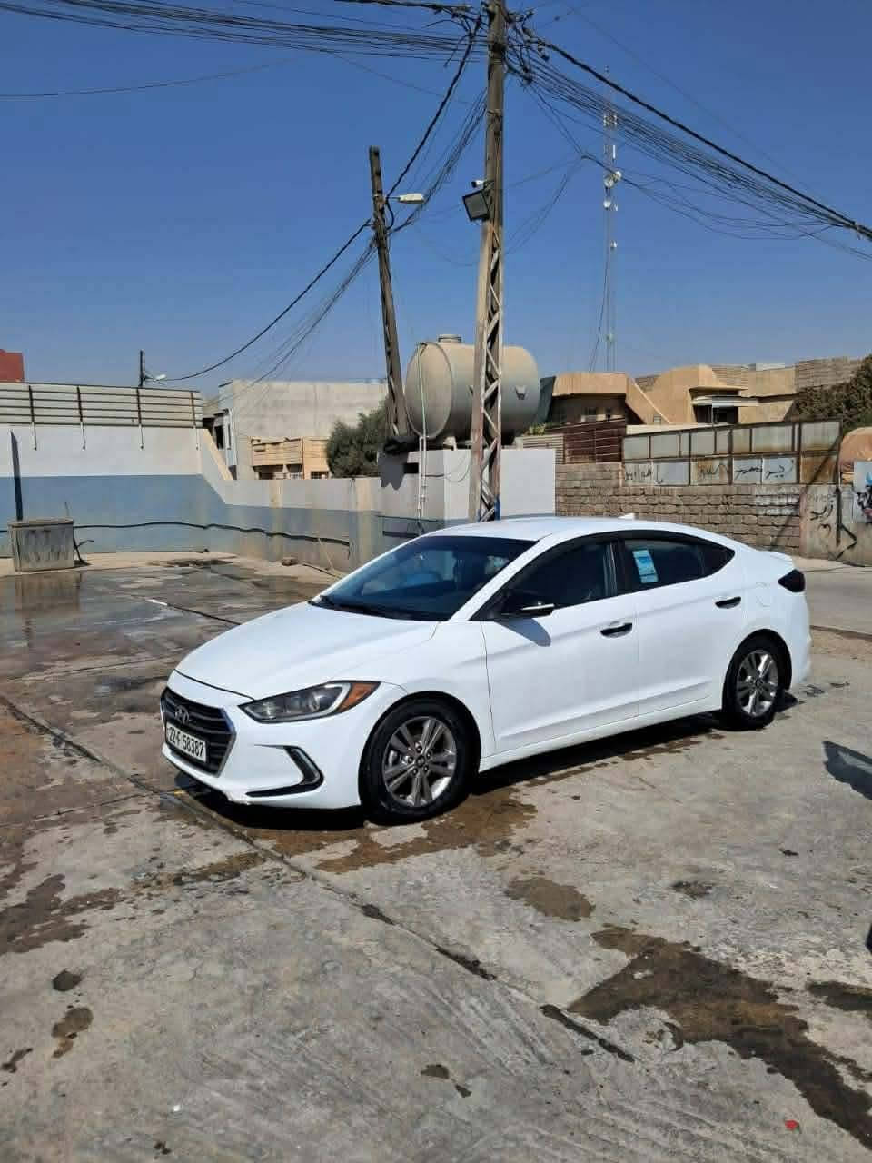الانتره
موديل 2017

امريكي محرك 2000

بيها طخه بطارف البوند معدله علبارد 

الشرعي بلموصل فول معدا بصمه وسلايت

مكاني الموصل حي التنك الرقم ***********
