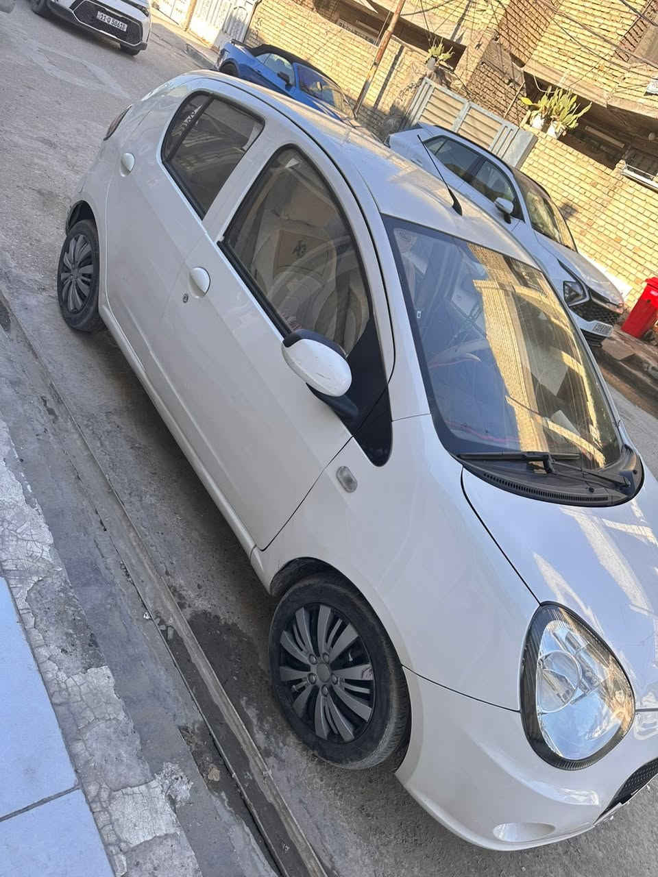 السلام عليكم جيلي باندا للبيع كير مكينة بلاد مكفولات كير اوتو ماشية 59 الف سيارة مال بيت ما متعوبة  موديل 2013 رقم إنكليزي بغداد مشروع وطني سيارة بيها تبديل الجاملغ وصبغ العنوان بغداد البلديات السعر 50$وبي مجال للشراي 
الرقم 
***********
