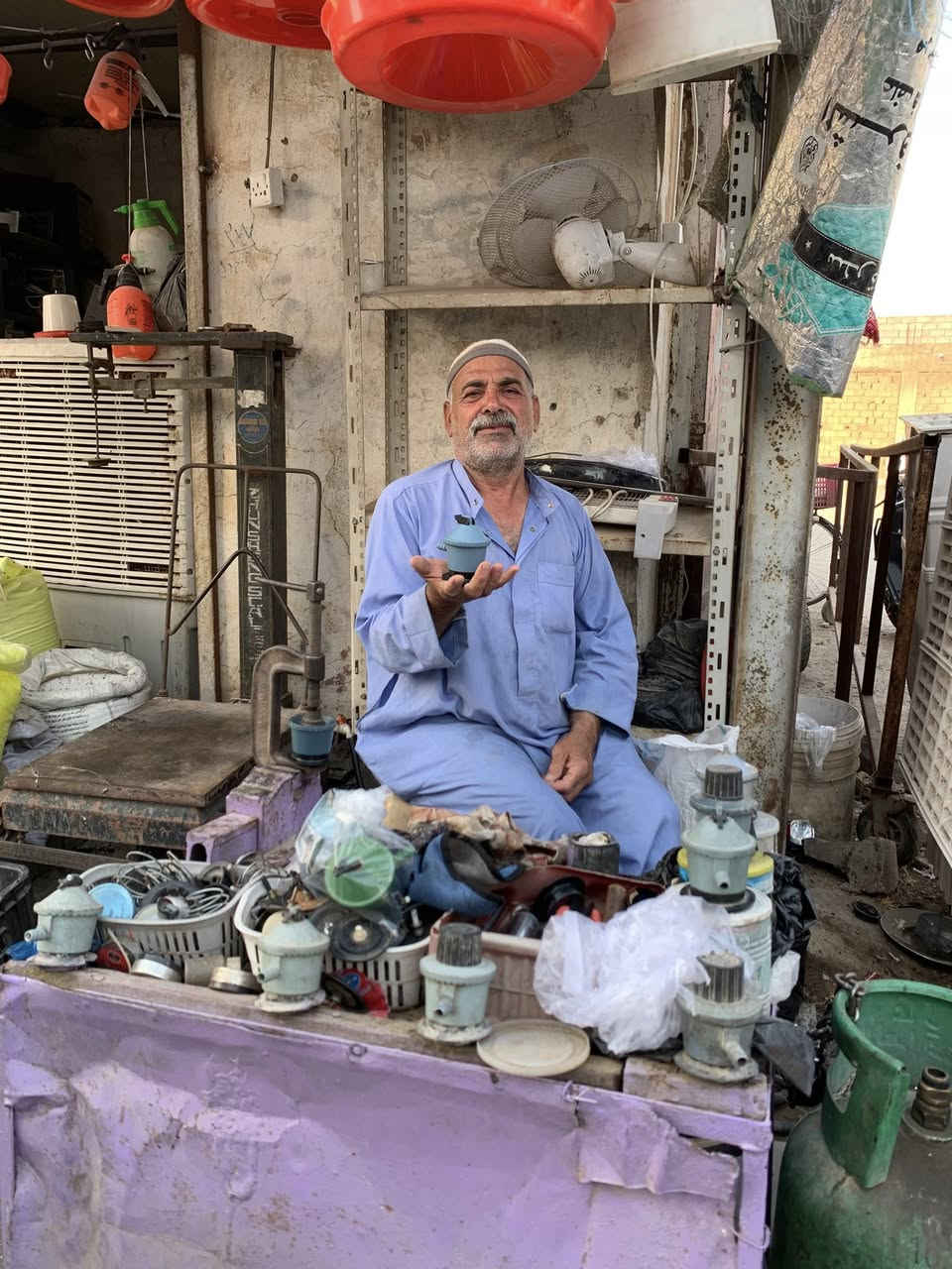 ادعي من رب العالمين انو ينطيك الصحه والعافيه ويرزقك ان شاء الله
ماكو مثل ابو عمر دقه بالعمل وسريع عمله عنده منضمات المانيه وصينيه ما شاء الله عليه دقيق بالعمل  وصادق معاكم اي شي عدكم روحوا عليه مايقصر عنوانه سوك الدجاج مقابيل زياد عكله للدراجات رقم ابو عمر:‭٠٧٨٠ ٧٨٧ ٥٨٣٢‬
