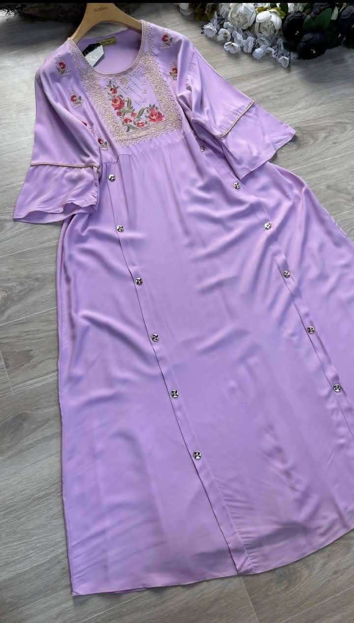 دشداشة كشمير مصري
قطعه 10 
توصيل بسماية الف


**إذا كنت صاحب هذا الإعلان وتريد حذفه لأي سبب، رجاءا أرسل رسالة إلى الدعم الفني**