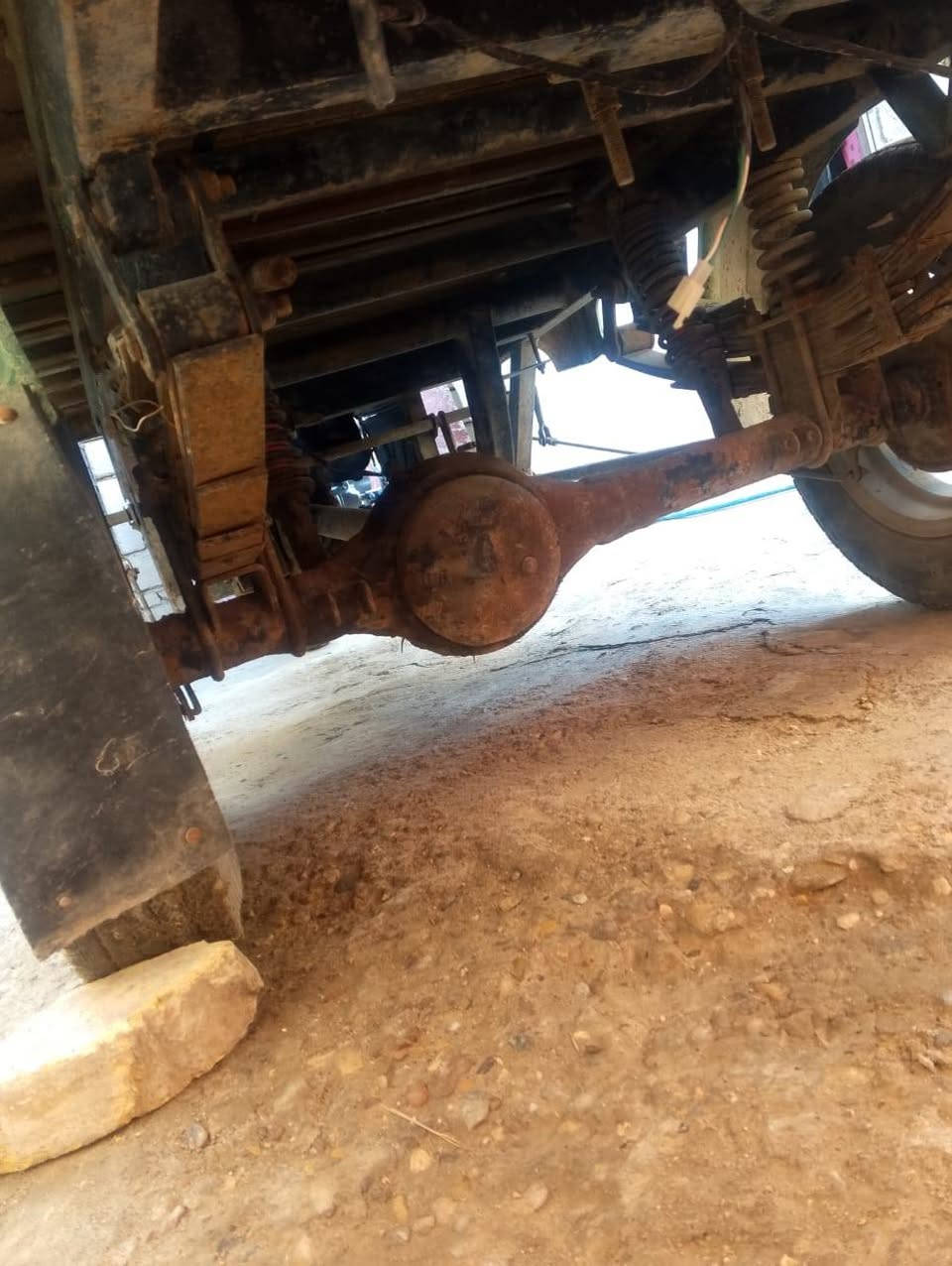 السلام عليكم ستوته للبيع جمره فحل موديل 2017 الستوته اوراق الستوته شغاله العنوان البصره المدينه خميسه السعر  مليون 350
رقم التلفون ***********
