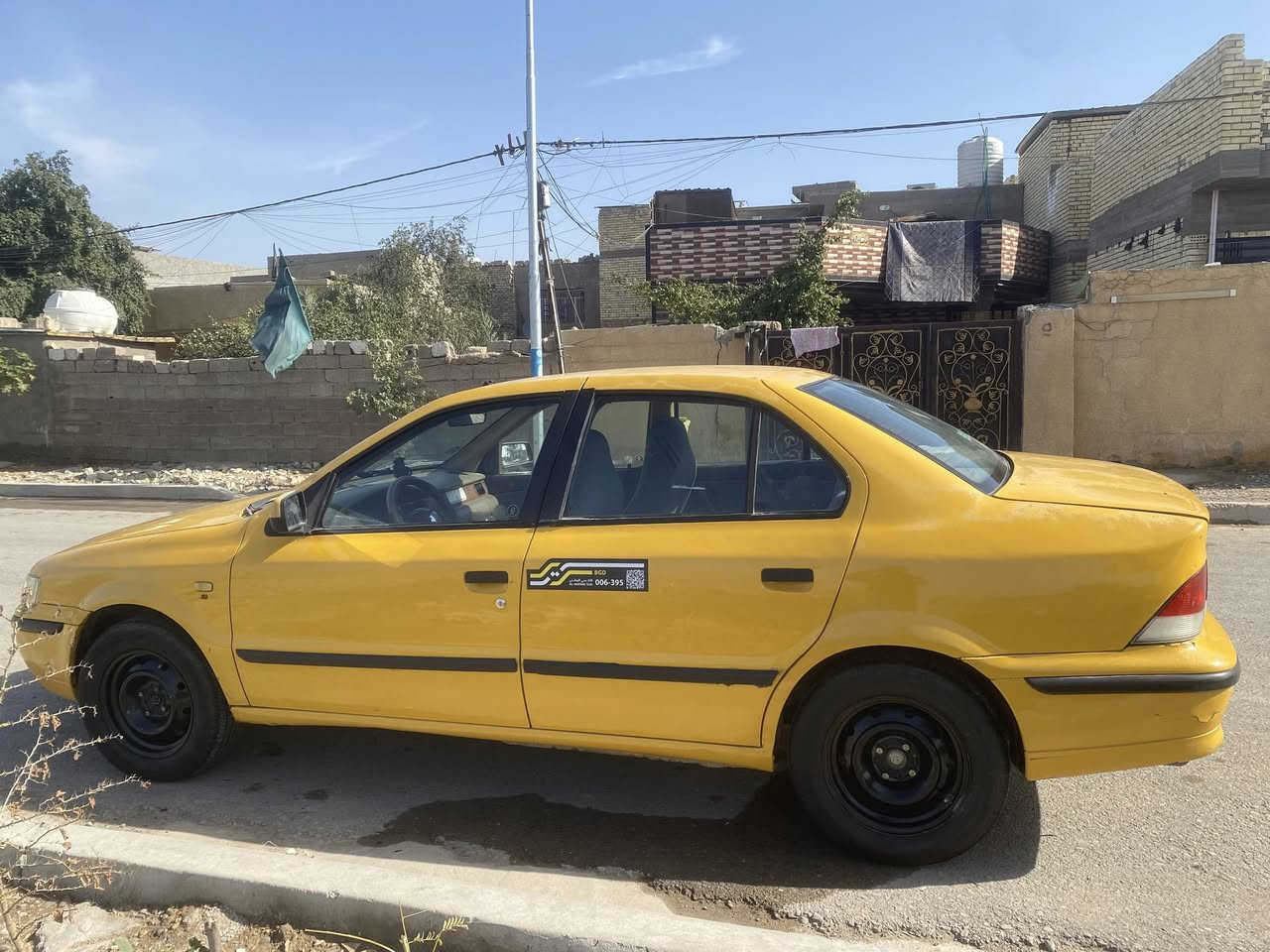 السلام عليكم سمند للبيع (2011) مكفولة من الضربة بنيد مبدل شركة گير ومكينة خير من الله صدر جديد رقم انكليزي مصفرة هيئة وغرامات للتواصل *********** السعر 36 وبيهة مجال بسيط
