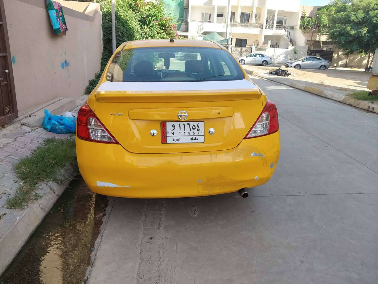 ماتح ٢٠١٢ نيسان اوتماتيك سياره نصيفه رقم بغداد مشروع وطني ***********هذه رقم صاحبه شري يتصل  دفتر بانزين بيه شرط تحويل
