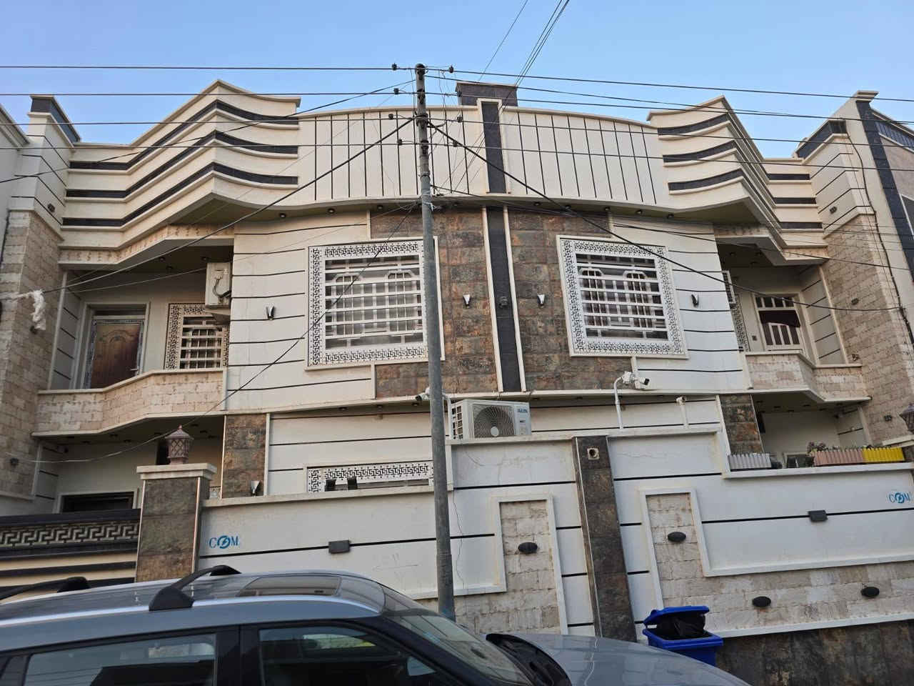 يوجد مشتملات عدد ٢في الانبار فلوجه  ضباط الرابعه ثالث قطعه عن شارع ٦٠
⭕1️⃣التسلسل...164
⭕2️⃣مساحه🏚️/150كل مشتمل 
⭕3️⃣الواجه🏫7.5
⭕4️⃣النزال⛺/20
⭕5️⃣الشارع🛣️/10 
⭕6️⃣المرقمه🖍️
⭕7️⃣اقرب نقطه قرب دائره جوازات الفلوجه 
⭕8️⃣خدمات🏞️/ماء كهرباء تبليط 
⭕9️⃣السعر💰160سعر المشتمل الواحد  مجال بسيط
⭕🔟ملاحظه/ السعر المعلن على هذا العقار طلب من البائع 
📜نوع الملك / طابو صرف 

 🏫 ✅ادارة مكہٰتہٰبٰٰ الجازي للعقار✅🏫 

☎️قابل للتفاوض 
       ⭕لا نتعامل على المصرف العقاري⭕
_______________________________________
1️⃣●اسعار 💵العقارات المعلنة في مكتبنا تُحدد من قبل البائع 💸صاحب العقار وليس المكتب والسعر قابل للتفاوض بين البائع والمشتري📜 

2️⃣●⌛نتميز بعدم رفع سعر العقار من قبلنا ونجمع البائع🤝 والمشتري وجهاً لوجه لغرض الاتفاق📝  على السعر النهائي 👍 

3️⃣●العنوان المكتب☜🎈قضاء الفلوجه/حي الشهداء شارع ستين 60 قرب نادي الصمود Fallujah, Iraq اذا عندك عقار تريد تعرضه للبيع او تريد تشتري عقار 

4️⃣📬فقط ارسال المعلومات  على الواتساب او الاتصال على هواتف المكتب 

5️⃣🤳متابعة الصفحه يصلك كل ما هو جديد 

☎️نستقبل هواتفكم على الارقام التاليه 

☎️***********/واتساب

☎️***********/واتساب
