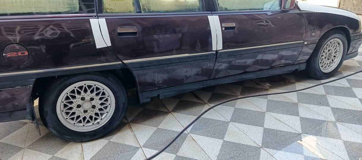 السلام عليكم ابل استيشن (1991) رقم الانبار سياره بسمي الرمادي التاميم سياره حيل حلوه ونضيفه كير محرك خير من الله محرك وكير مال بطه سعر 32 وبيهه مجال ***********
