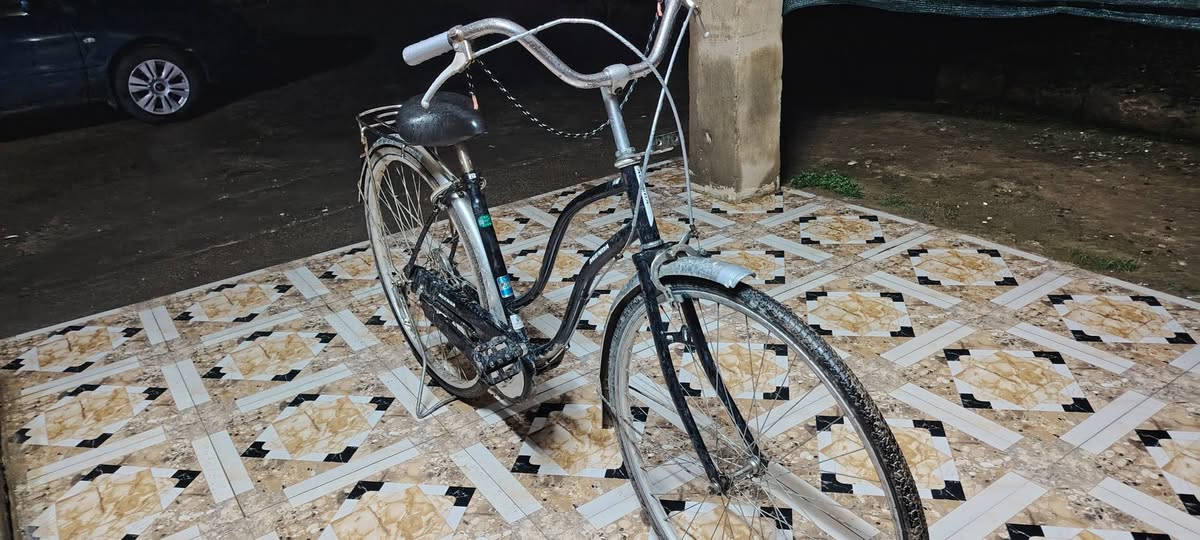 بايسكل للبيع حجم 27 بالة جديد كلشي بريكات ثنينهن شغالات السعر 80 وبي مجال


**إذا كنت صاحب هذا الإعلان وتريد حذفه لأي سبب، رجاءا أرسل رسالة إلى الدعم الفني**