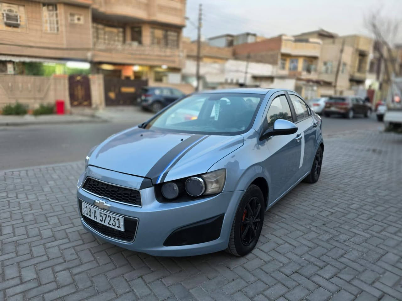 سلام عليكم للبيع شوفرليت افيو سونك
 مديل 2013 وارد خليجي لون بحري مميز صبغ ٣ قطع جماليه ابيع احزام بدون حادث السياره  اباسمي تحويل ثاني يوم  كير مكينه صدر كهربائيات كفاله مكينه 1800 المرغوب 
تايرات جدد 
دوشمه جديده باتري جديد 
ويلكب رياضي
السعر 60  
مكانها بغداد شارع الصحه 
السعر ***********
