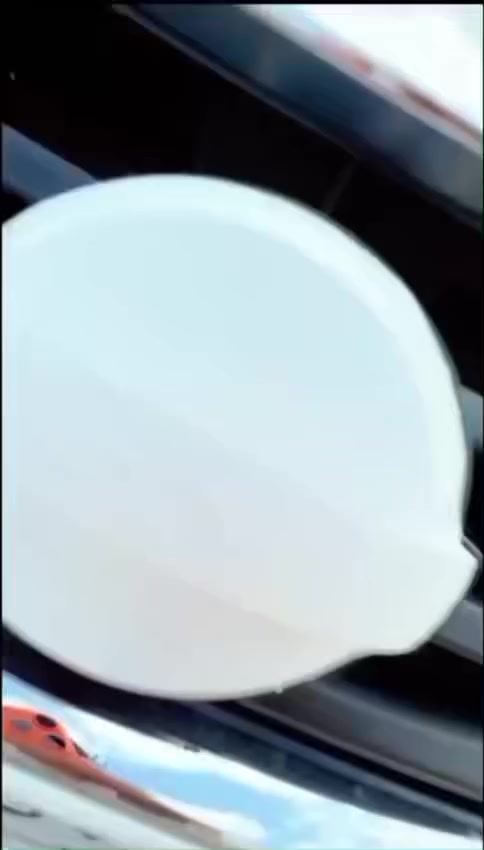 السلام عليكم نيسان موديل 2015 حادثهة بنيد وجاملغين الاماميات والسياره هاي شوف العين ماشية ١٨٠ الف حقيقي والگير بي صفنة وطكة بس سياره تمشي وشرط المعدل حدادية جديده وتبريد شغال المكان بغداد السعر ٧٥ وبيهة مجال للشراي للاستفسار     ***********
***********
