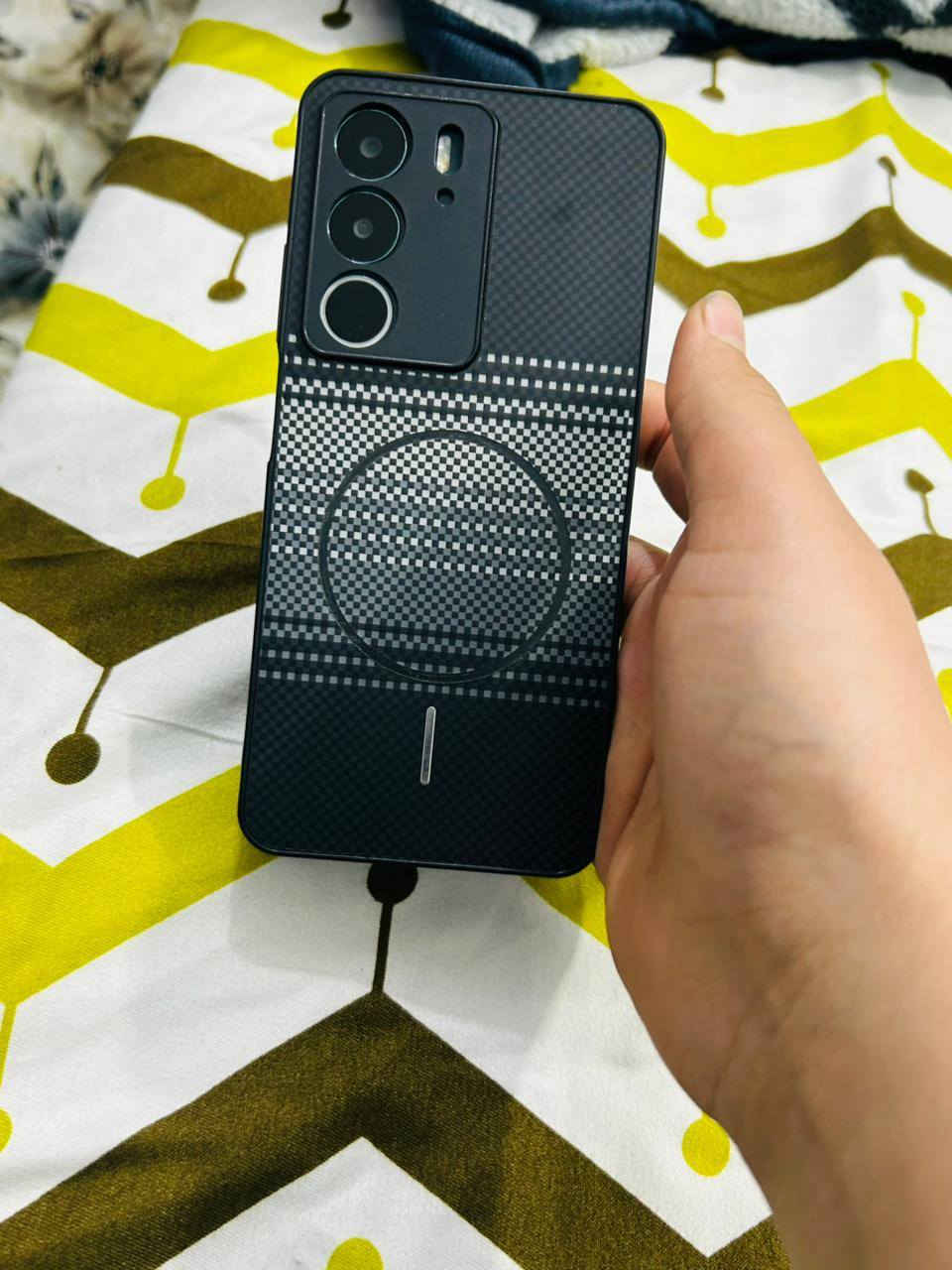 سلام عليكم مبايل للبيع ريلمي سي 71 ذاكرة 128مبايل نضيف استخدام 3 اشهر ونص كارتونة ضايعة الله شاهد الكارتونة ضايعة الموبايل بي كسر بل شاشة  سعر 125 وبي مجال للشراي مكان مدينة الصدر الورفلي ***********
