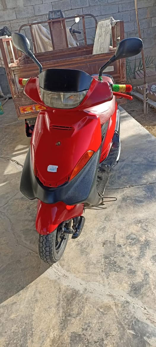 السلام عليكم فراشه 140للبيع تجفيت جديد كابريته جديده تايرات جديد نقص بيها شوته وضعف كلجات رايده 100قفل 
دلي عباس 

***********
